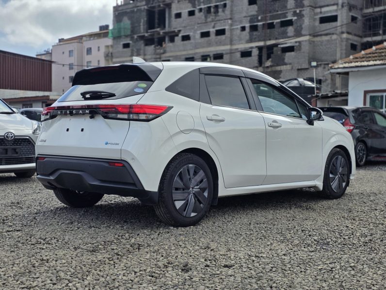 
								Nissan Note  E13 E-Power full									