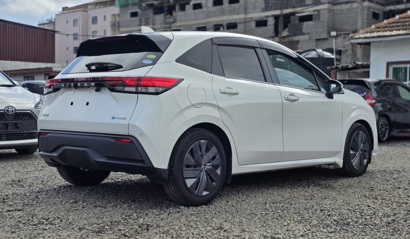
								Nissan Note  E13 E-Power full									
