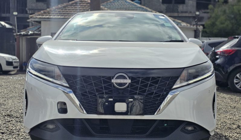 
								Nissan Note  E13 E-Power full									