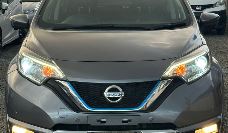 
								Nissan Note full									