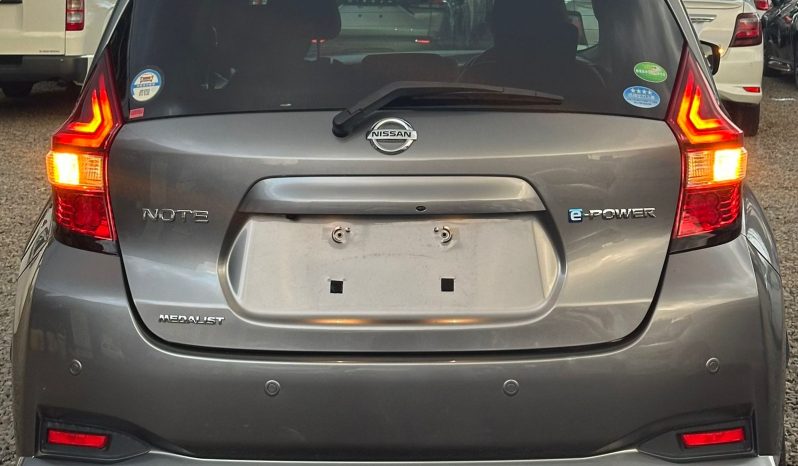 
								Nissan Note full									