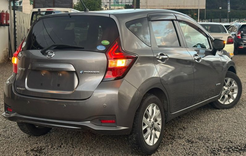
								Nissan Note full									