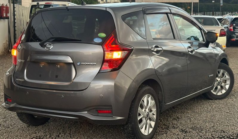 
								Nissan Note full									