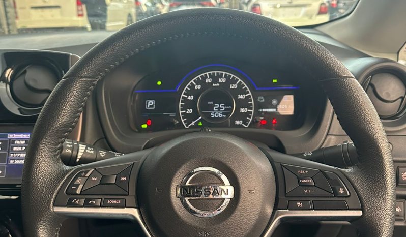 
								Nissan Note full									