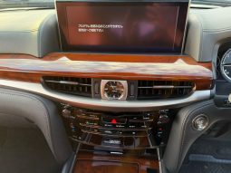 Lexus LX-570