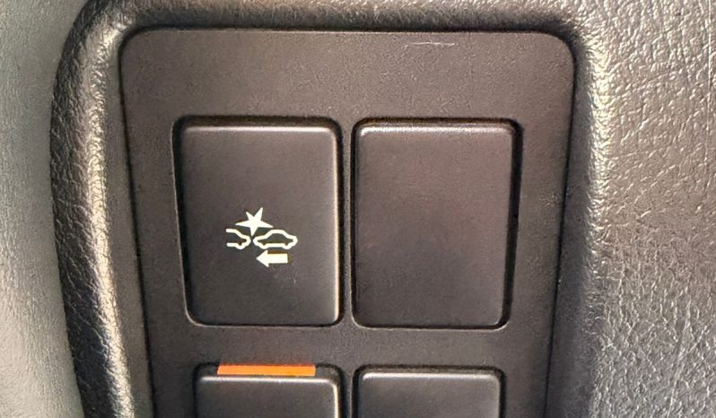 
								Lexus LX-570 full									