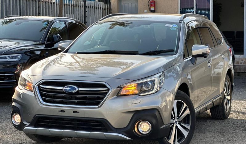 
								Subaru Outback full									