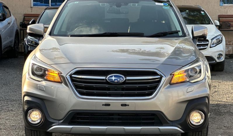 
								Subaru Outback full									