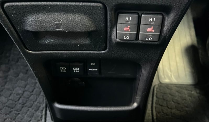 
								Toyota Esquire full									