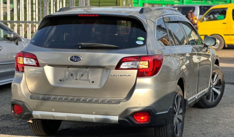 
								Subaru Outback full									