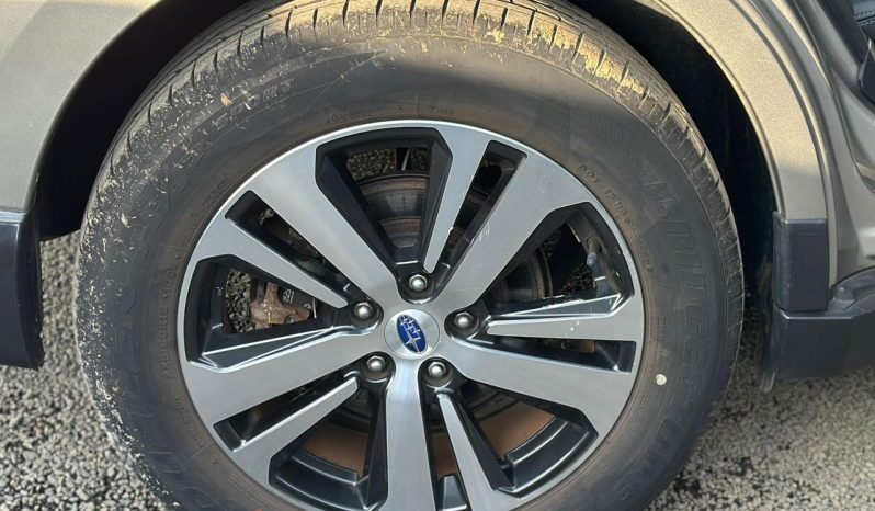 
								Subaru Outback full									