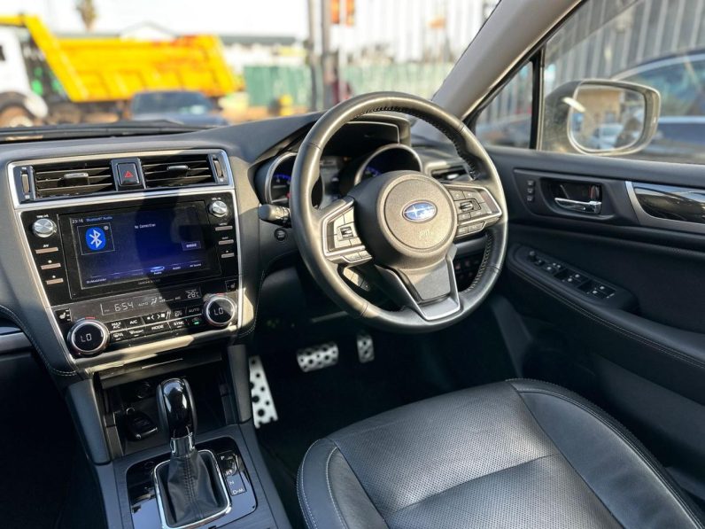 
								Subaru Outback full									