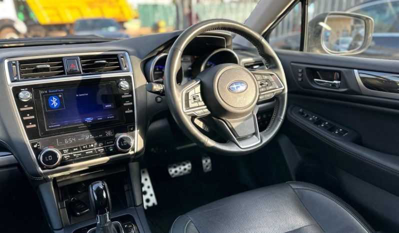 
								Subaru Outback full									