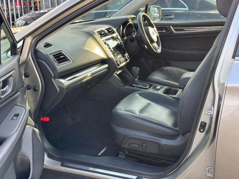 
								Subaru Outback full									