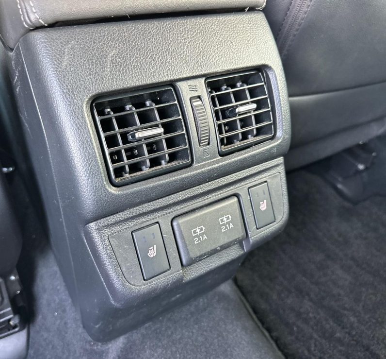 
								Subaru Outback full									