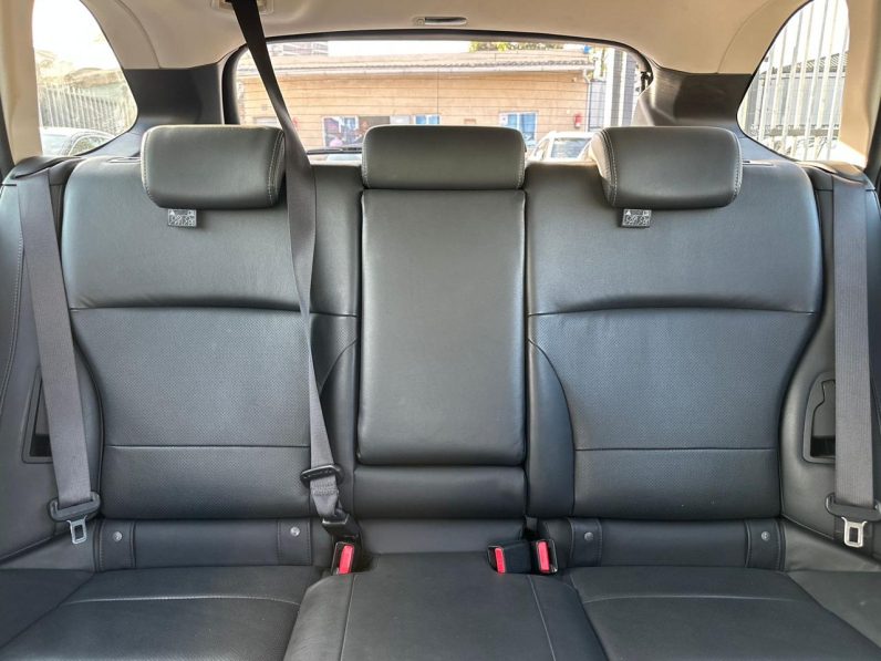 
								Subaru Outback full									