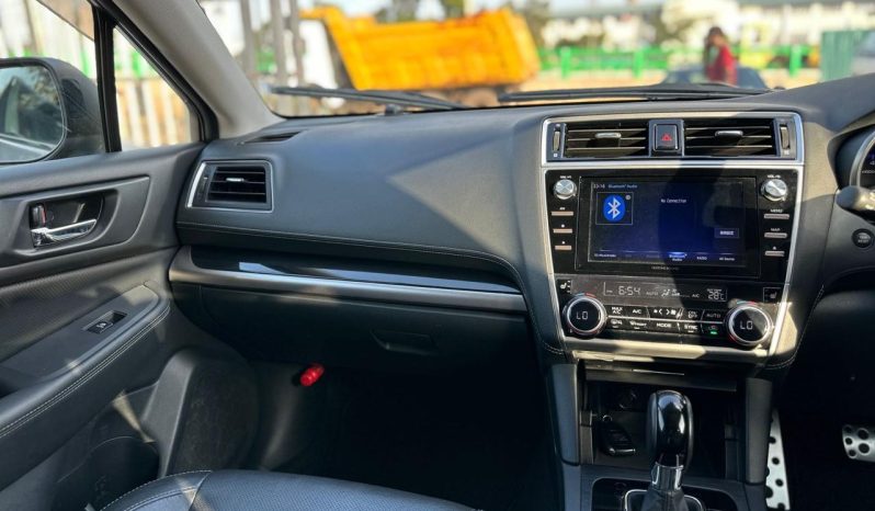 
								Subaru Outback full									