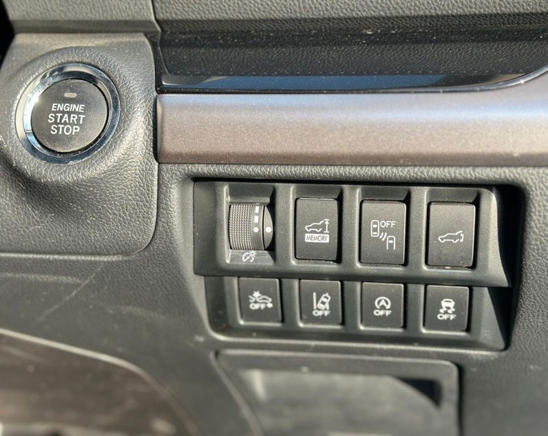 
								Subaru Outback full									