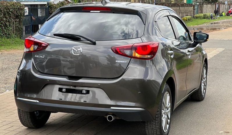 
								Mazda 2 full									