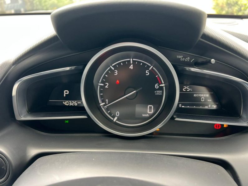 
								Mazda 2 full									
