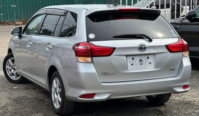 
								Toyota Fielder full									