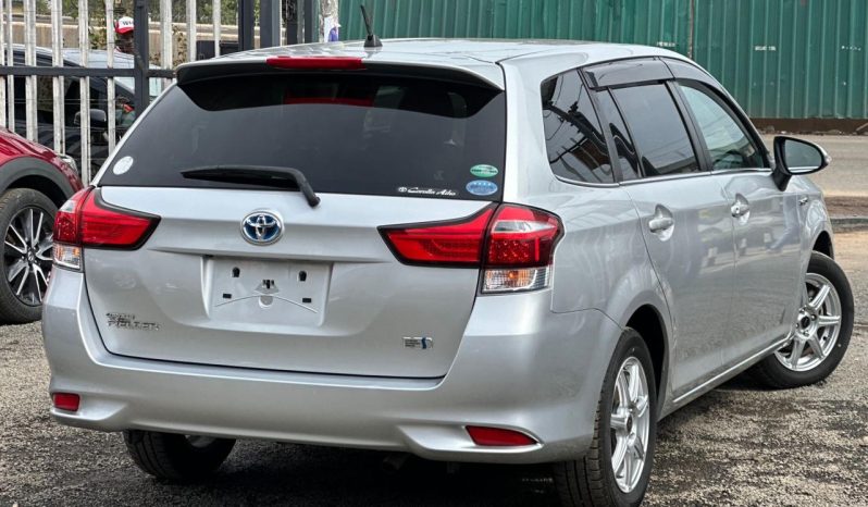 
								Toyota Fielder full									