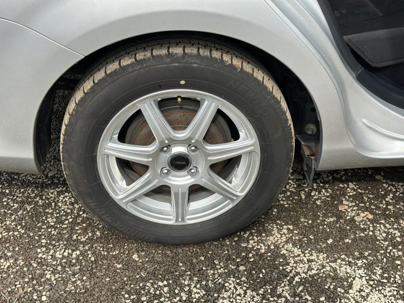 
								Toyota Fielder full									