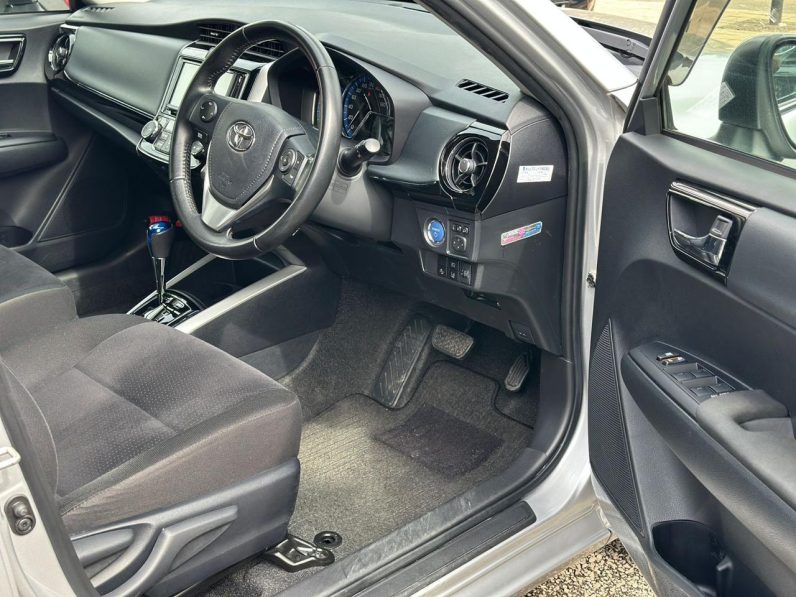 
								Toyota Fielder full									