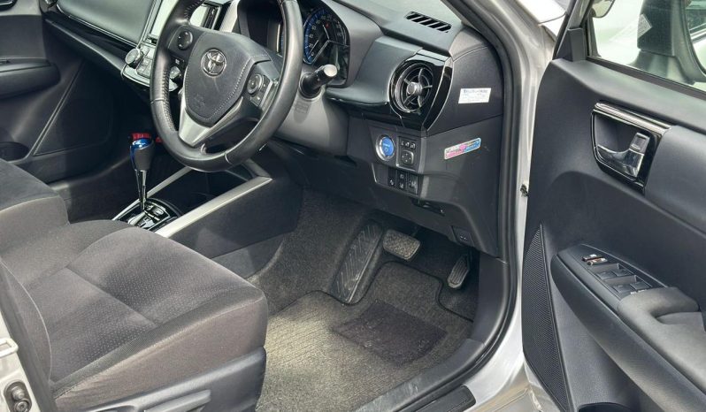 
								Toyota Fielder full									