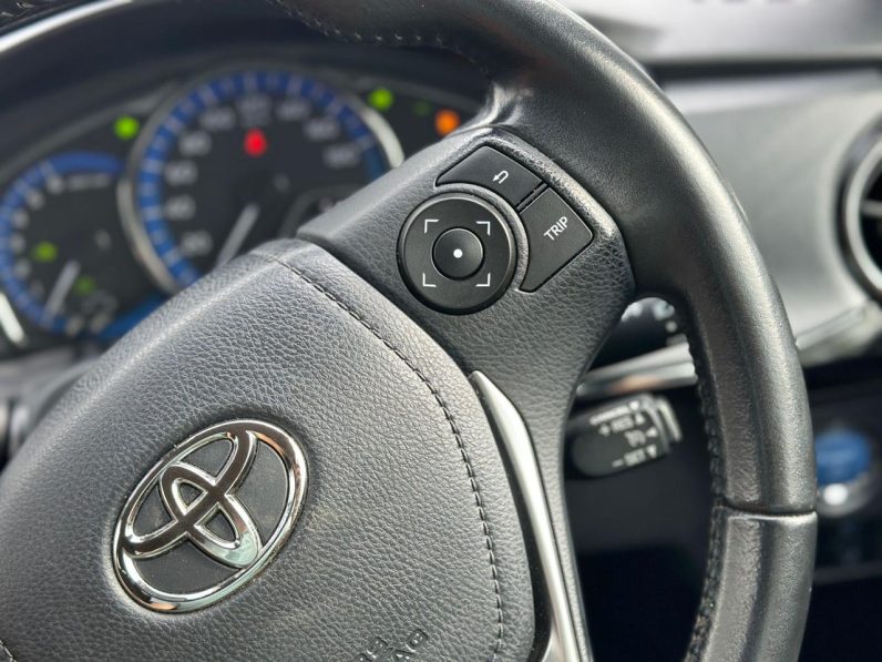
								Toyota Fielder full									