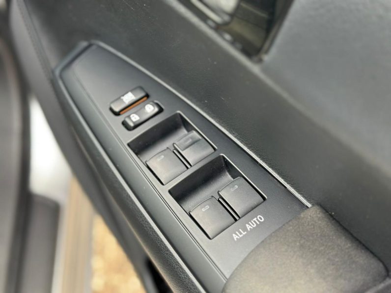 
								Toyota Fielder full									