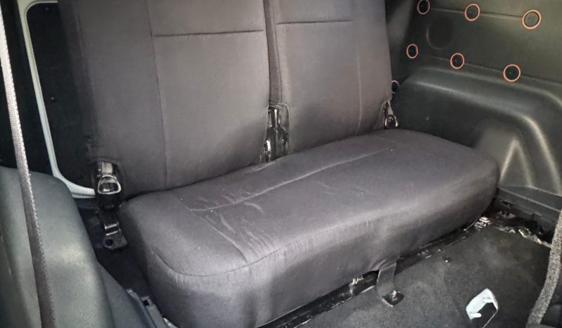 
								Toyota sienta full									