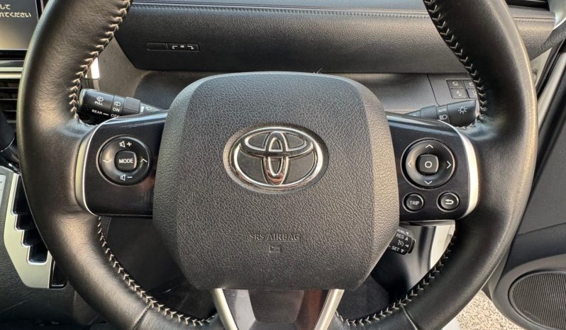 
								Toyota sienta full									