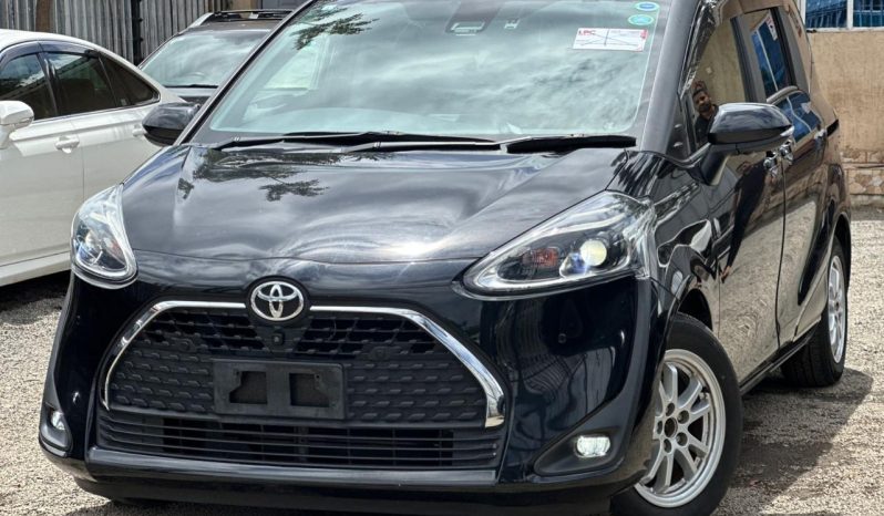 
								Toyota Sienta full									