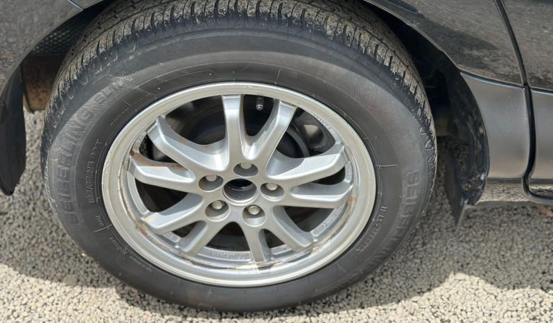 
								Toyota Sienta full									