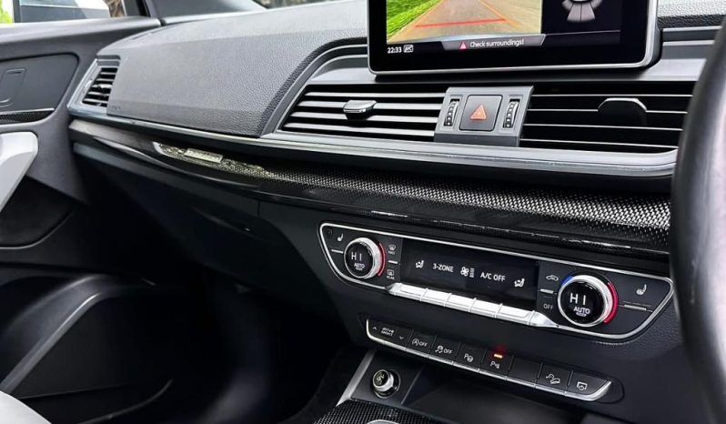 
								Audi SQ5 full									
