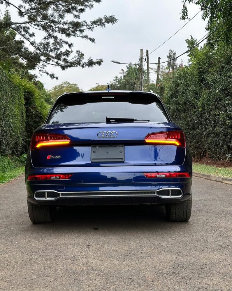 
								Audi SQ5 full									
