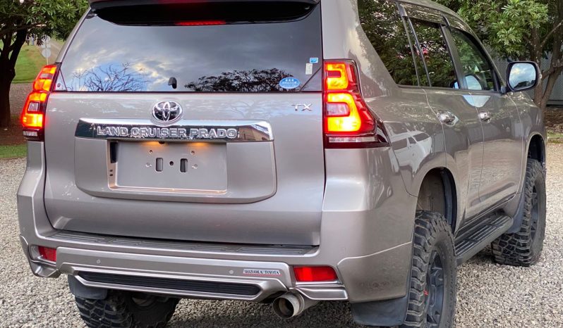 
								Toyota Landcruiser PradoTX full									