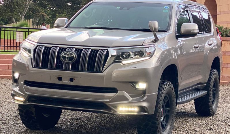 
								Toyota Landcruiser PradoTX full									