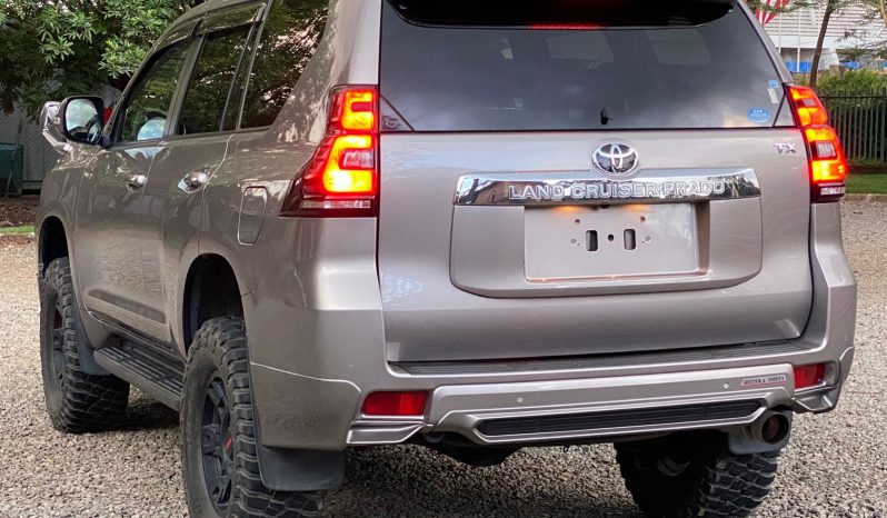 
								Toyota Landcruiser PradoTX full									
