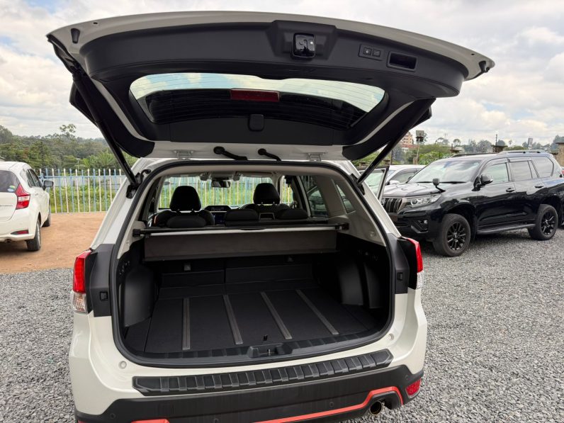 
								Subaru Xbreak full									