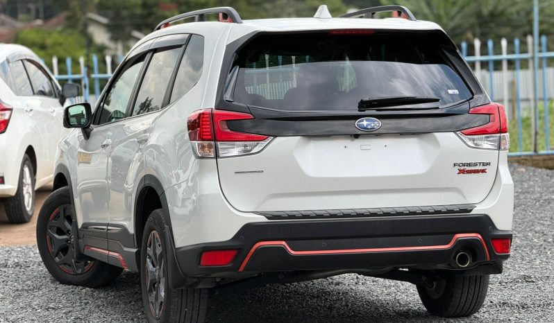 
								Subaru Xbreak full									