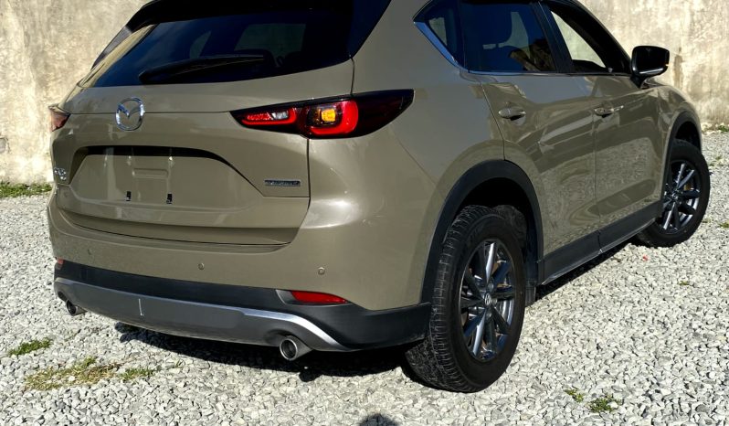 
								Mazda CX-5 full									