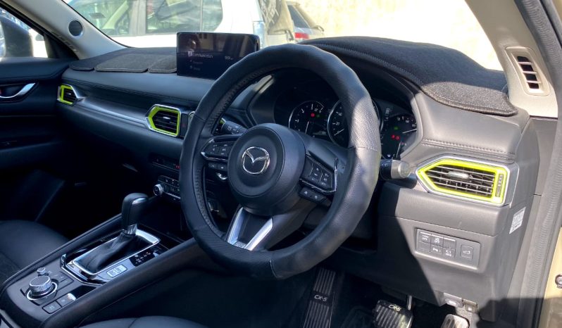 
								Mazda CX-5 full									