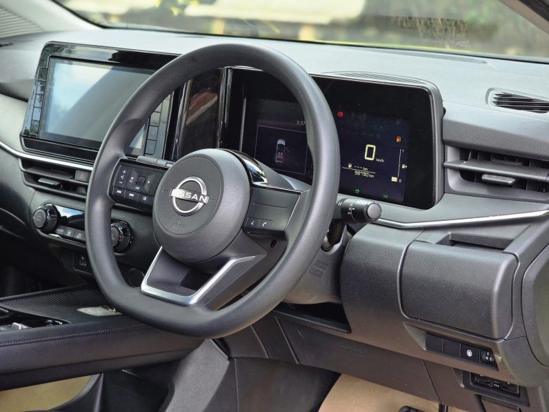 
								Nissan Note Epower E13 full									