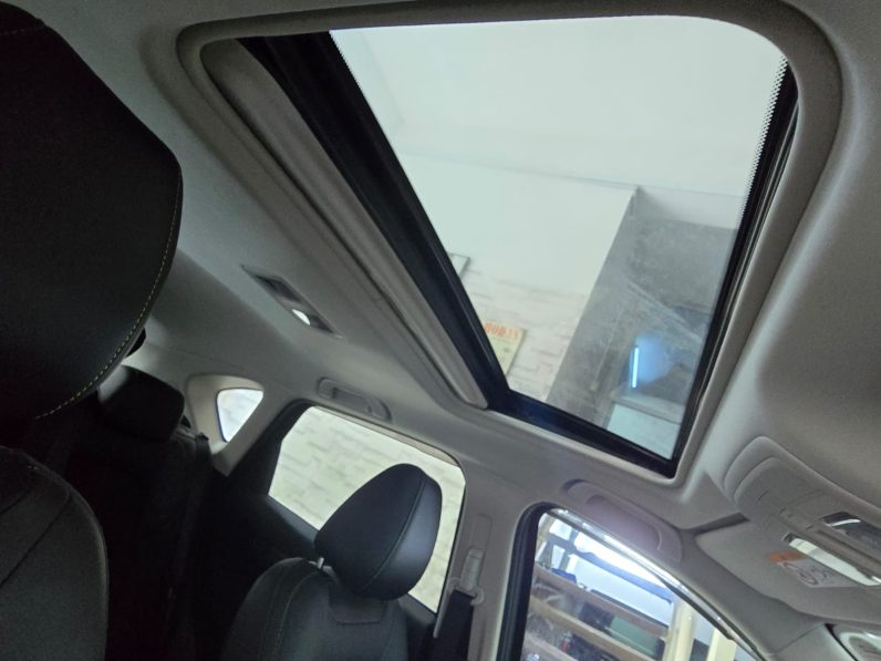 
								Mazda CX-5 full									