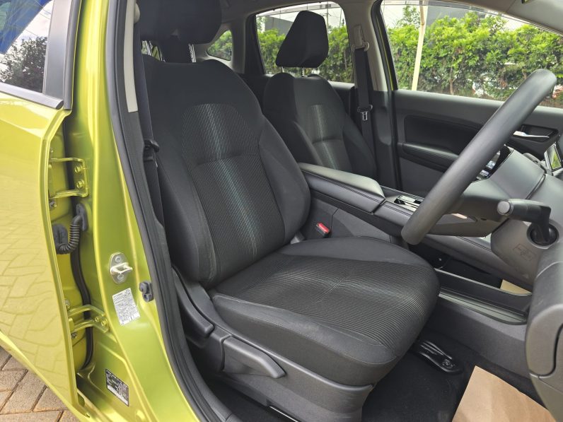 
								Nissan Note Epower E13 full									