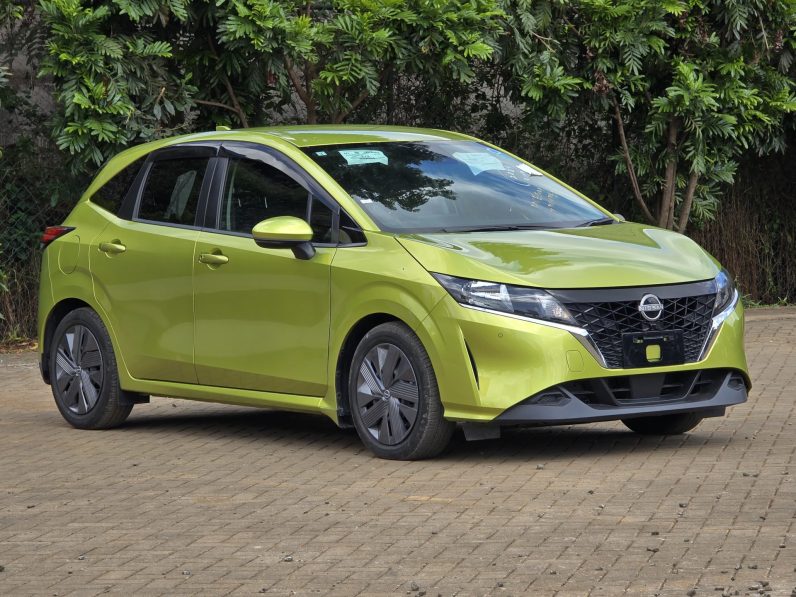 
								Nissan Note Epower E13 full									