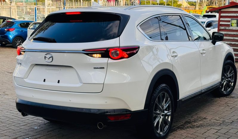 
								Mazda CX-8 full									