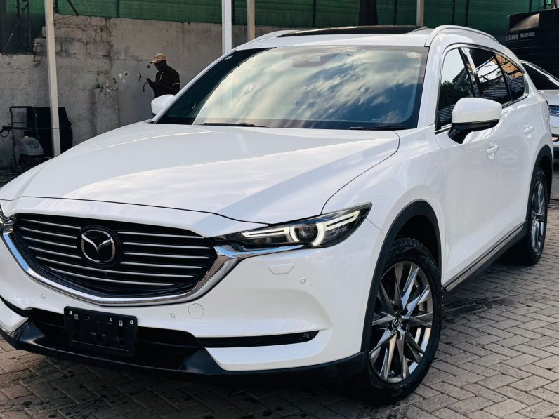 
								Mazda CX-8 full									